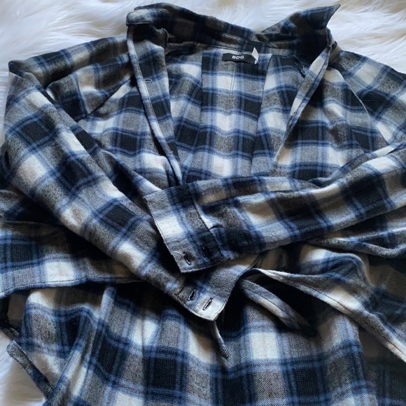 BDG Courtney Flannel Top - Picture 7 of 10